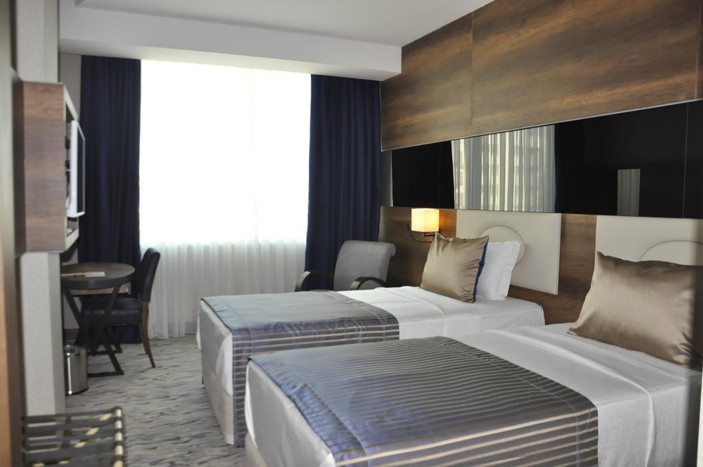 Ramada Mersin Mersin  Buitenkant foto