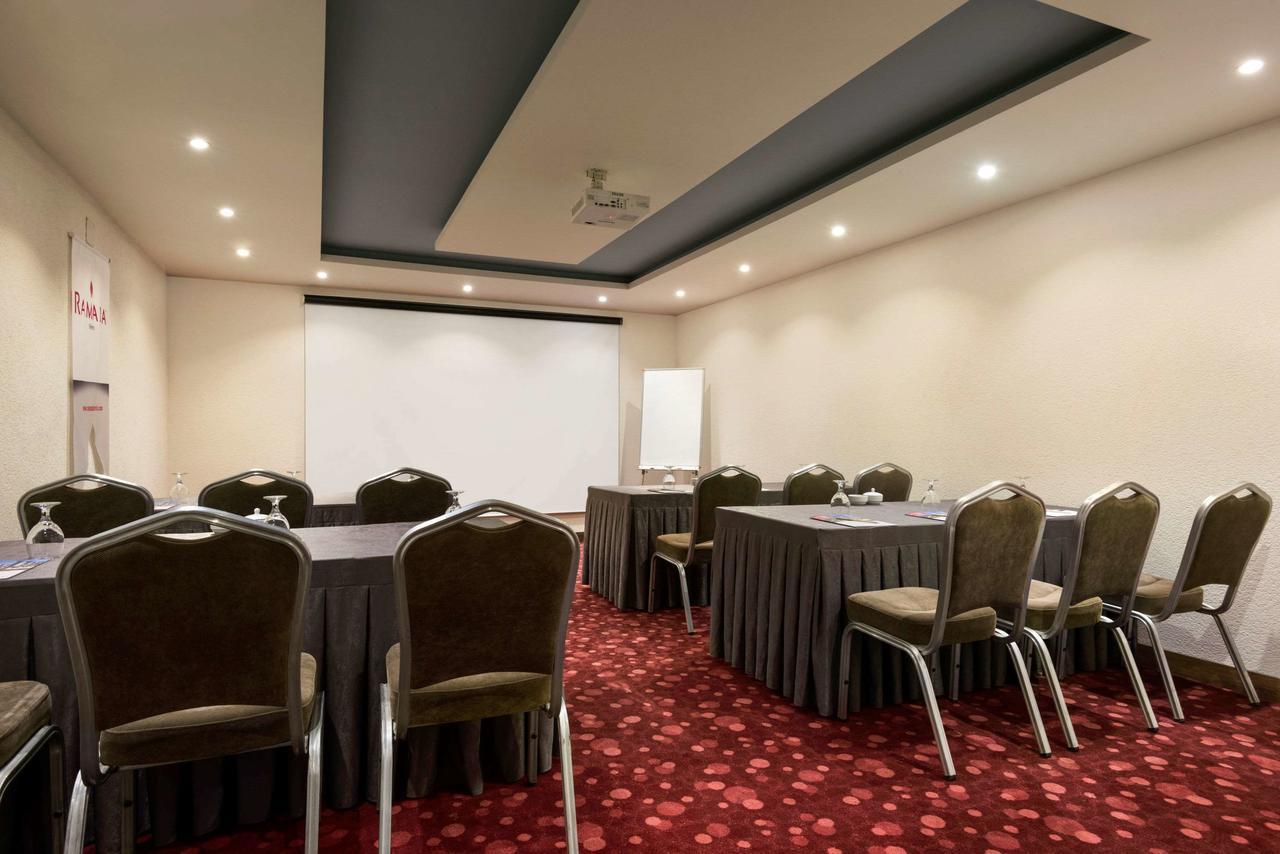 Ramada Mersin Mersin  Buitenkant foto