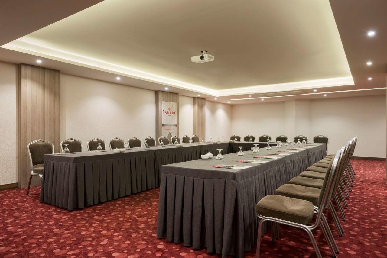 Ramada Mersin Mersin  Buitenkant foto