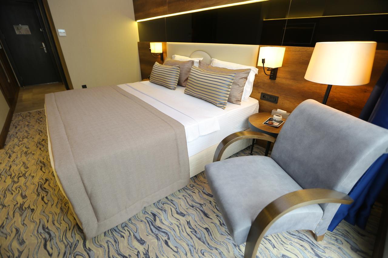 Ramada Mersin Mersin  Buitenkant foto