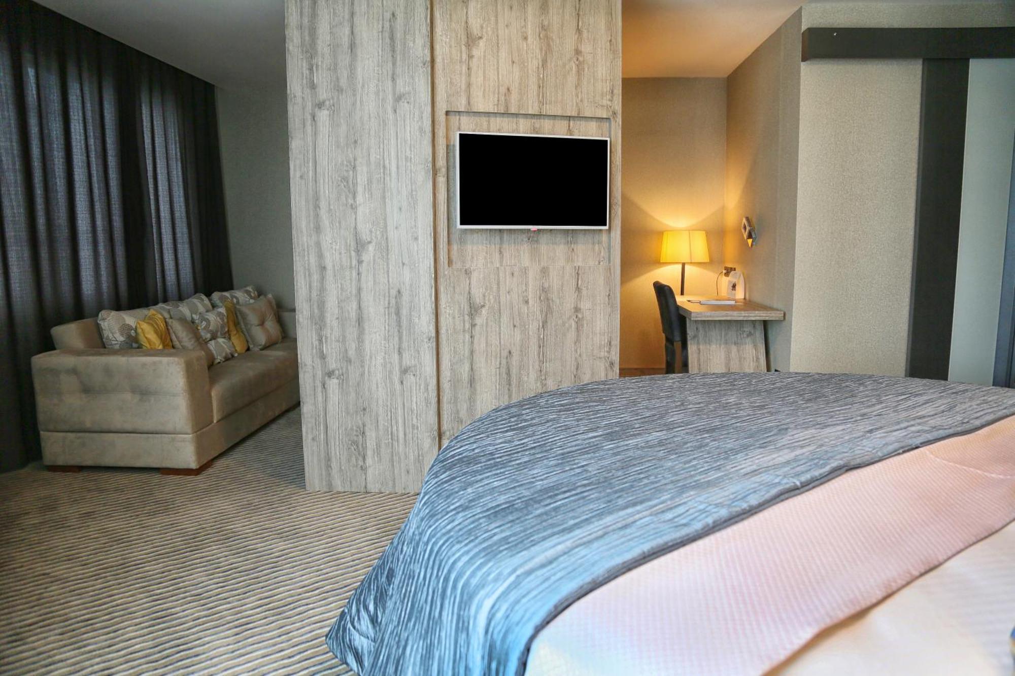 Ramada Mersin Mersin  Buitenkant foto